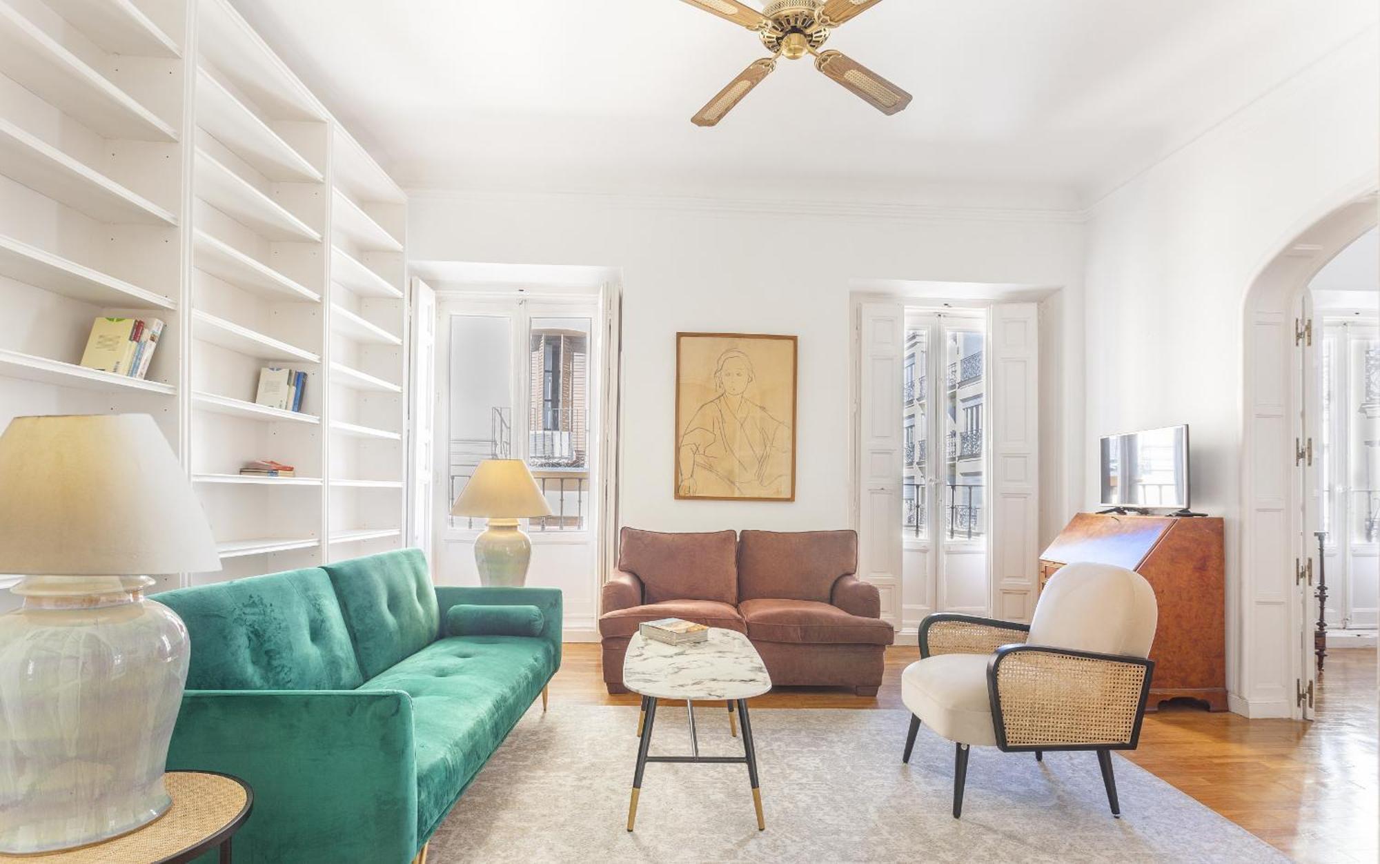 Apartamento Paseo Del Prado II En Madrid Bagian luar foto