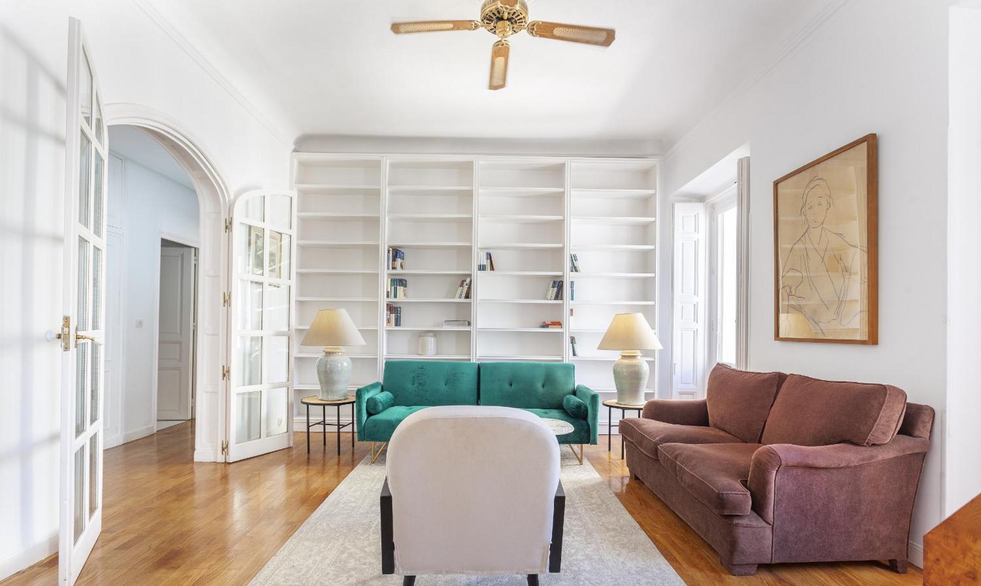Apartamento Paseo Del Prado II En Madrid Bagian luar foto