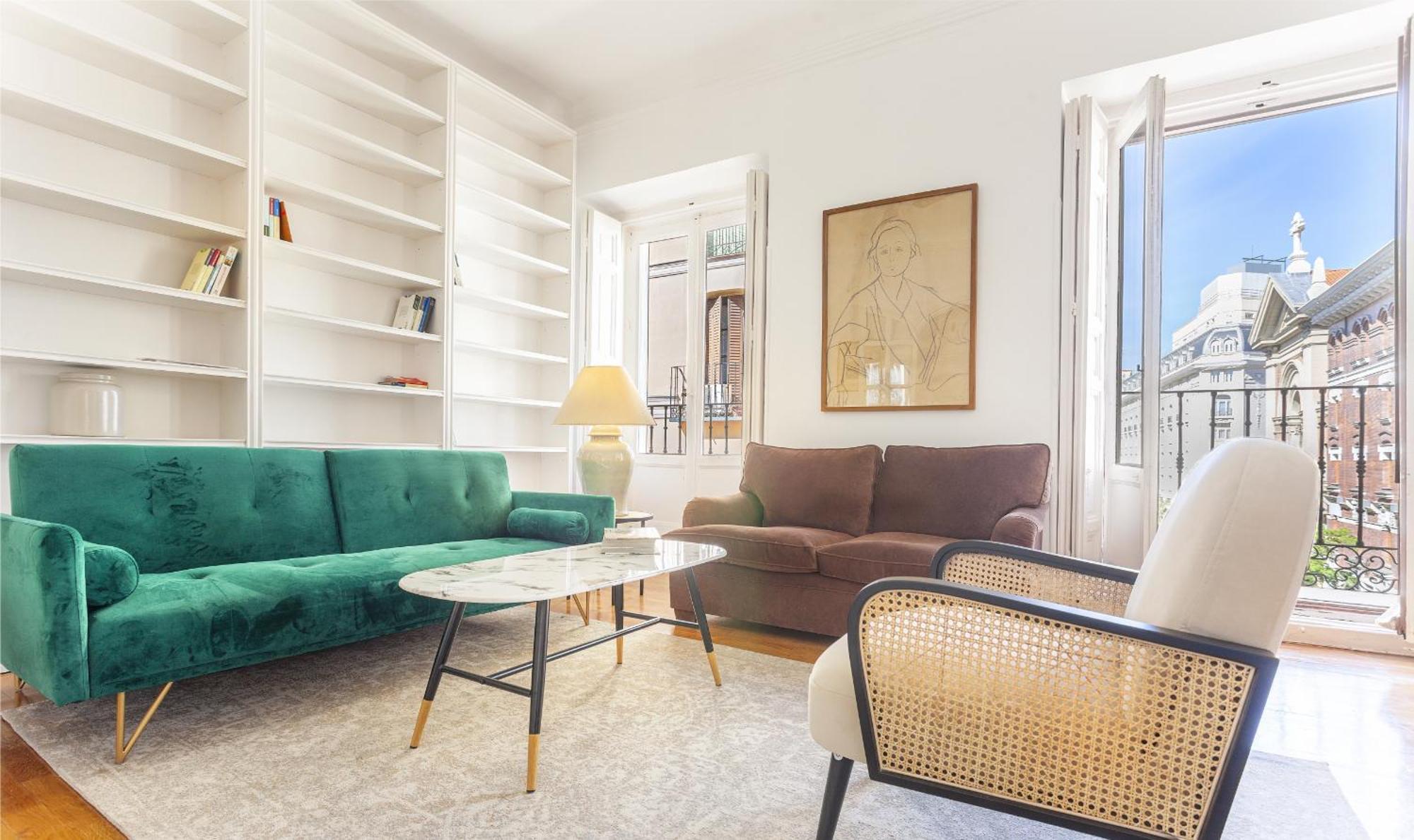 Apartamento Paseo Del Prado II En Madrid Bagian luar foto